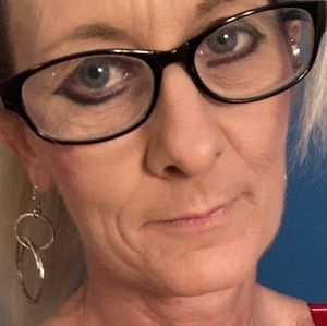 Meet your Posher, Diana